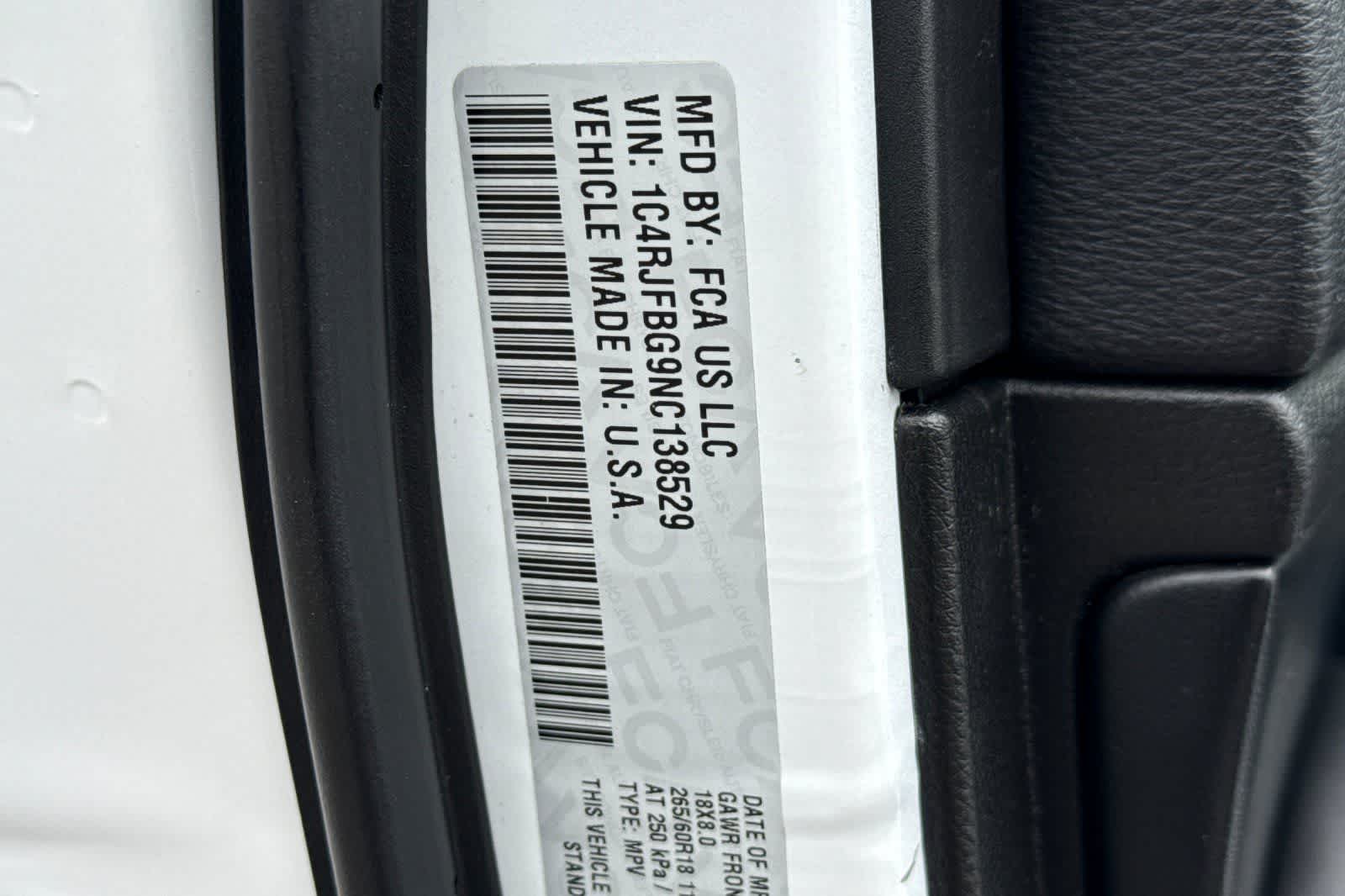 Thumbnail: 2022 Jeep Grand Cherokee - 33