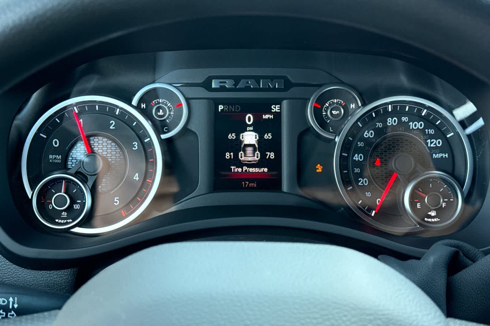 2026 RAM 3500 Tradesman - Photo 28