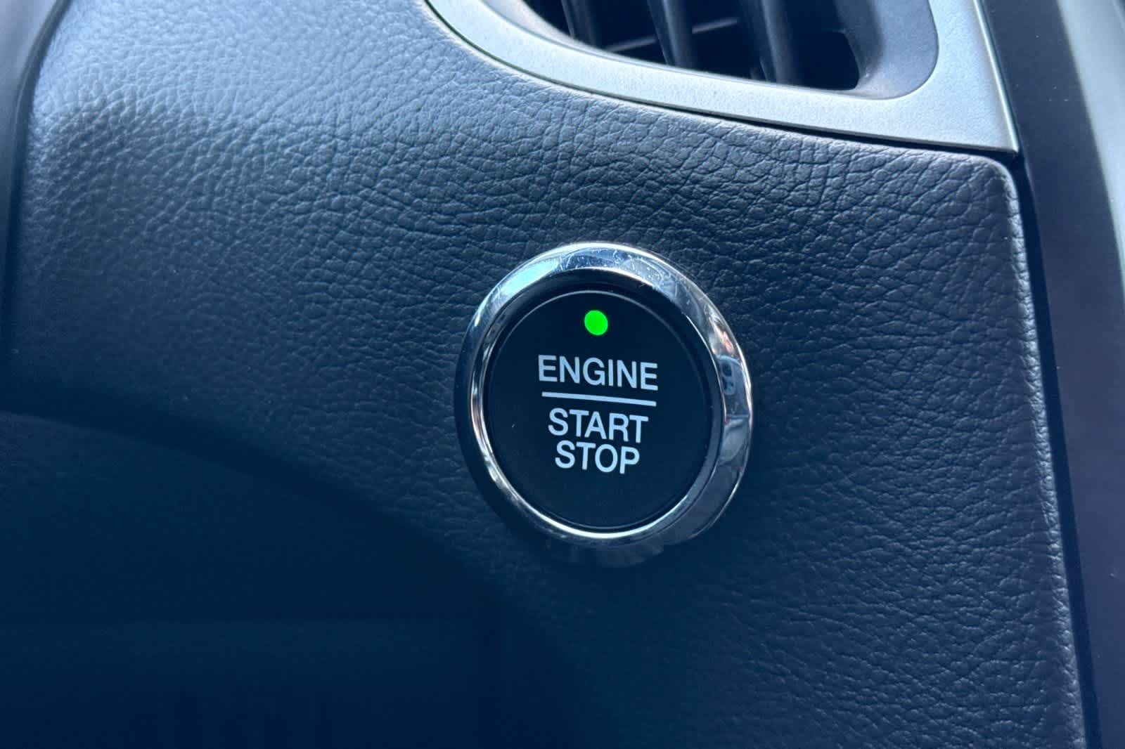 Thumbnail: 2022 Ford Edge - 24