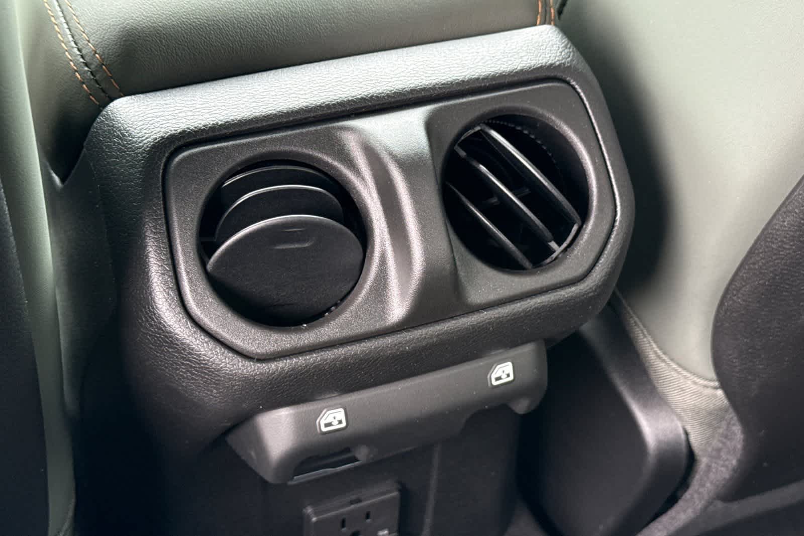 Thumbnail: 2026 Jeep Gladiator - 15