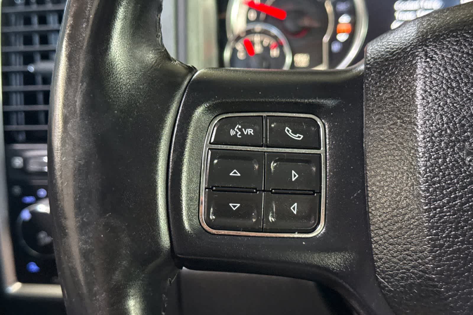 Thumbnail: 2019 RAM 1500 Classic - 23