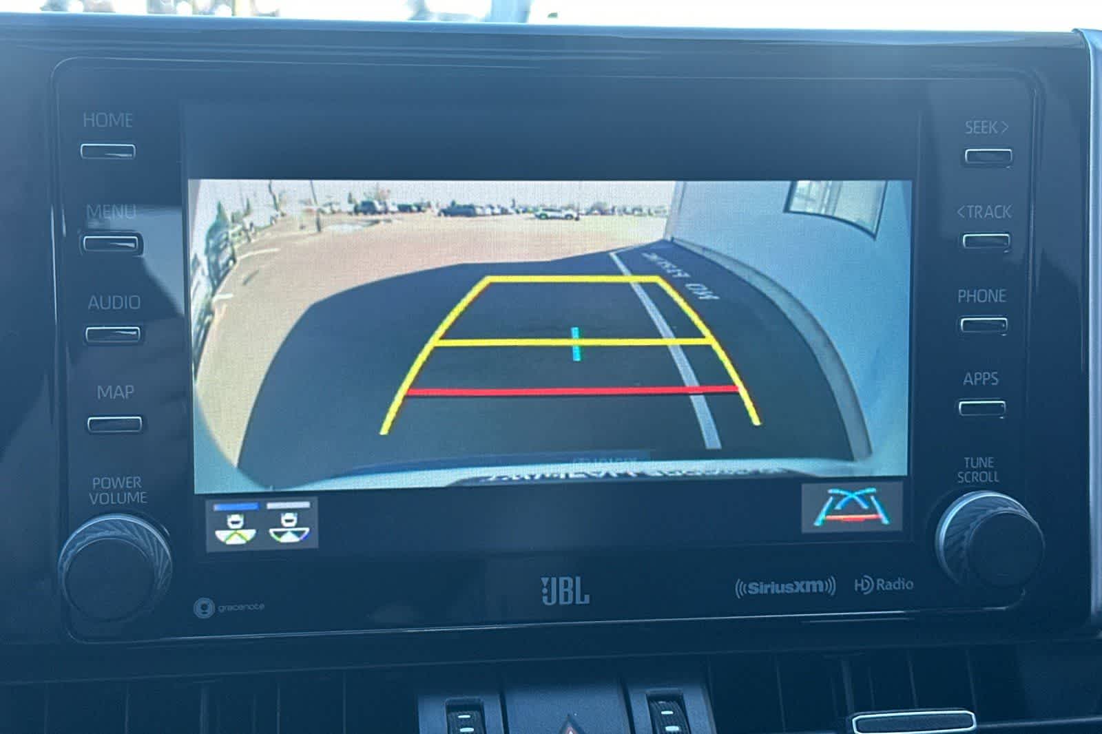 Thumbnail: 2021 Toyota RAV4 - 22