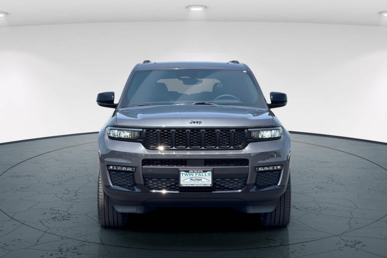 Thumbnail: 2025 Jeep Grand Cherokee - 10