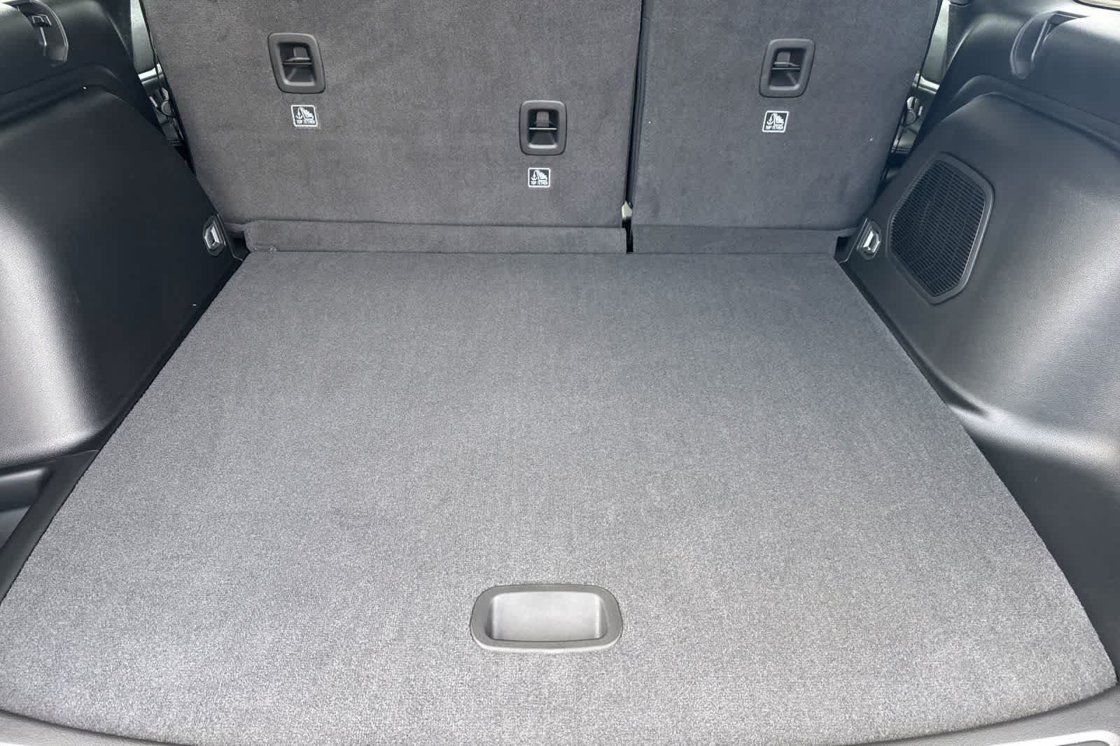 Thumbnail: 2026 Jeep Grand Cherokee - 16