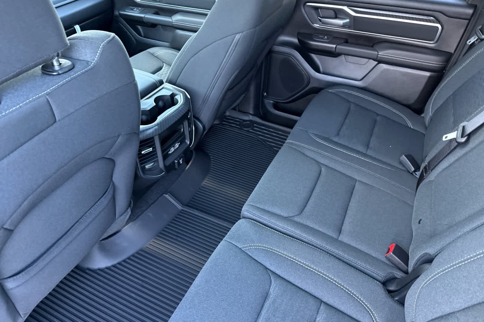 Thumbnail: 2026 RAM 1500 - 4