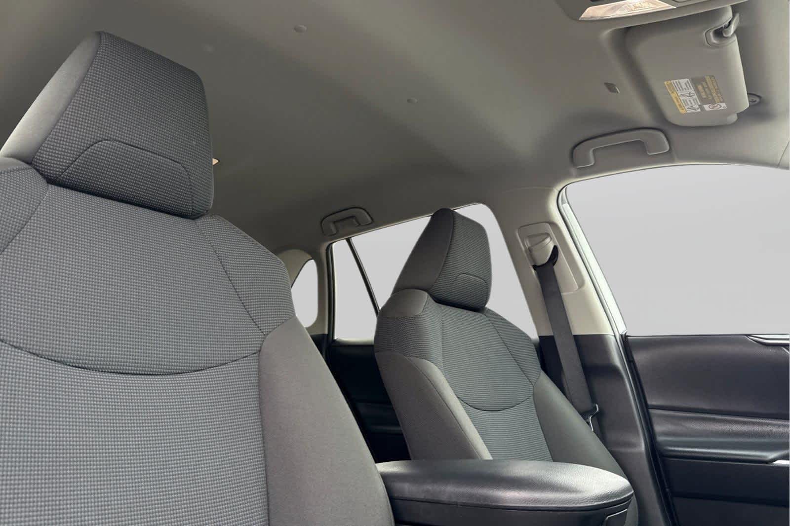 Thumbnail: 2024 Toyota RAV4 - 18