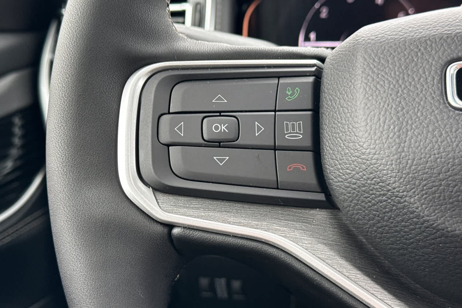 Thumbnail: 2026 Jeep Grand Wagoneer - 28