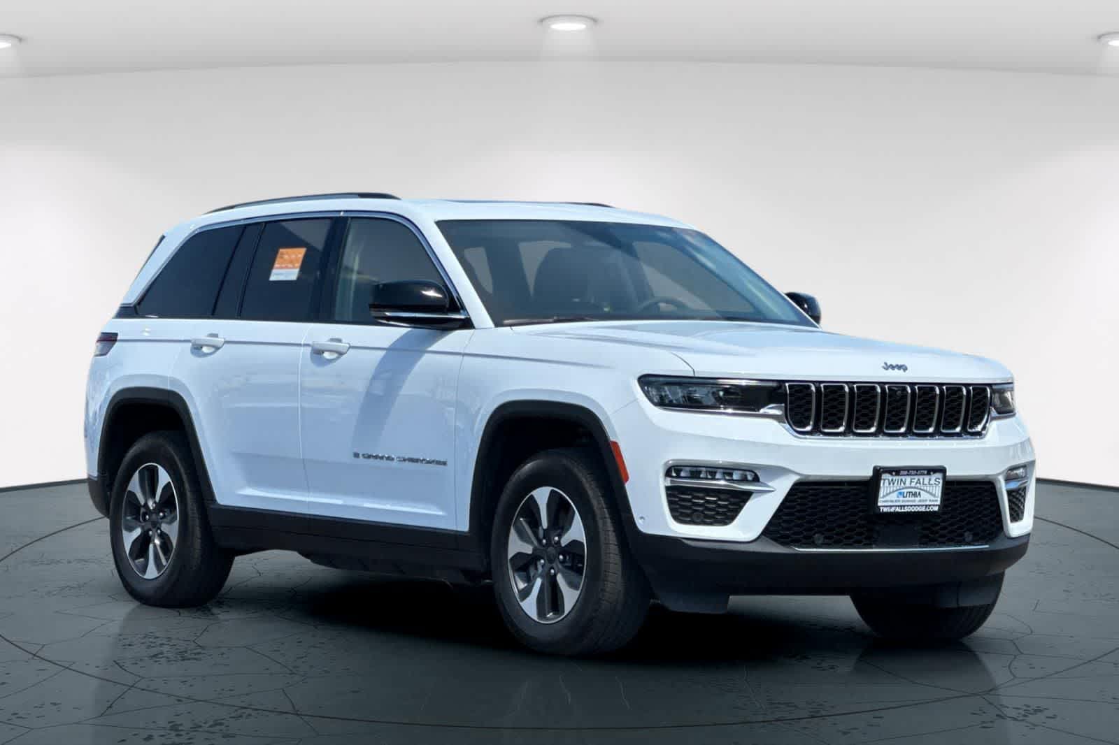 Thumbnail: 2022 Jeep Grand Cherokee - 5