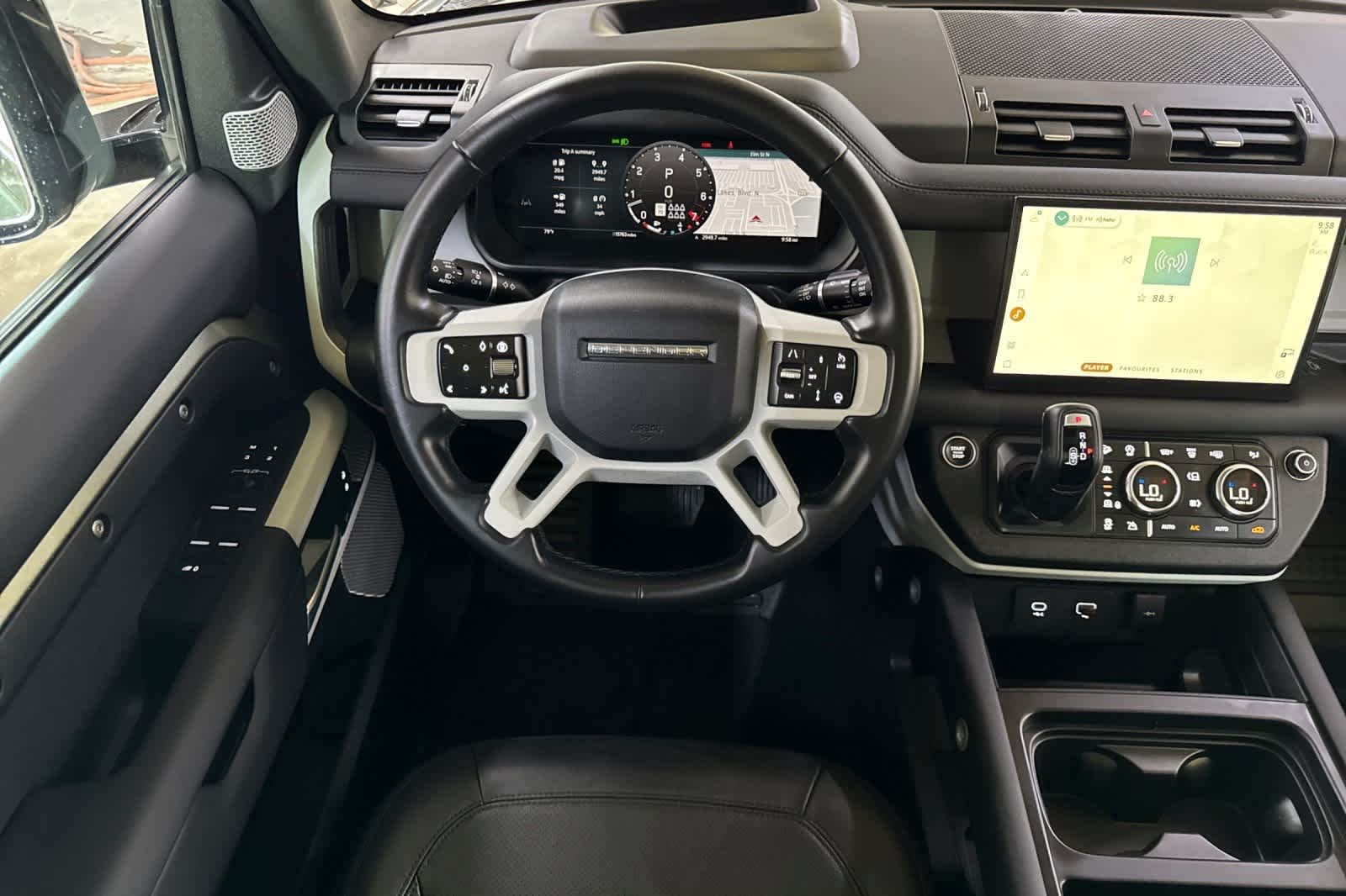 Thumbnail: 2024 Land Rover Defender - 14