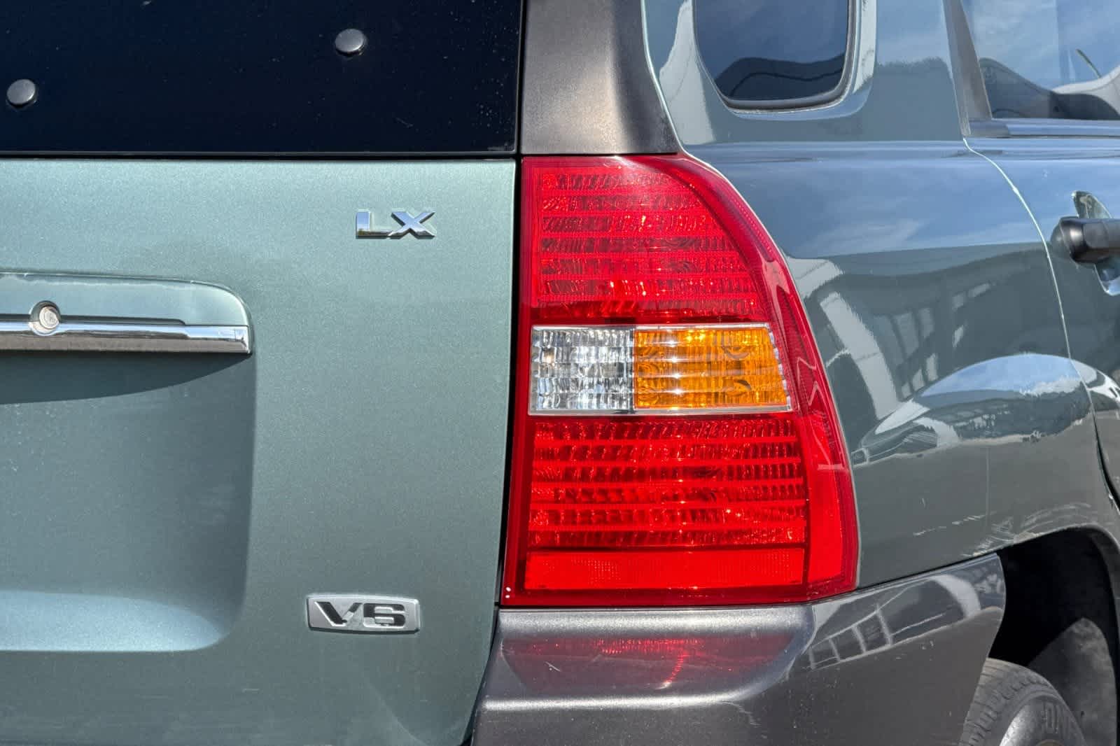Thumbnail: 2007 Kia Sportage - 28