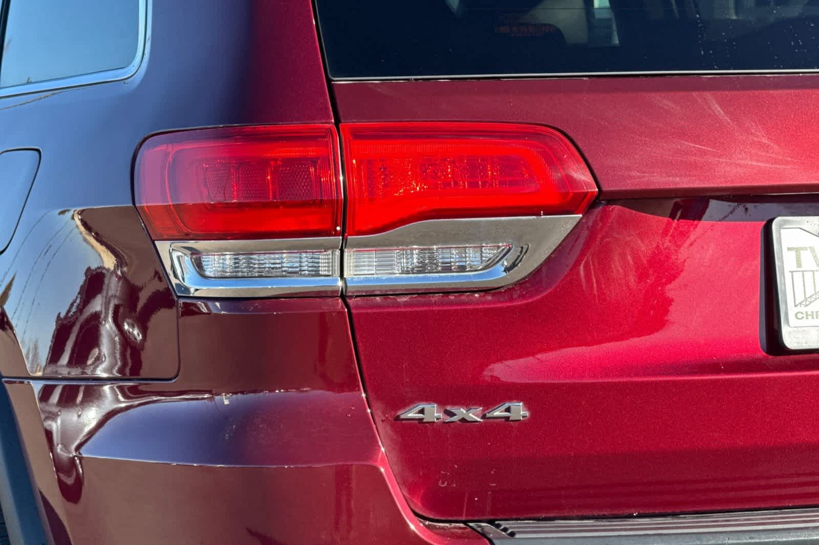 Thumbnail: 2017 Jeep Grand Cherokee - 31