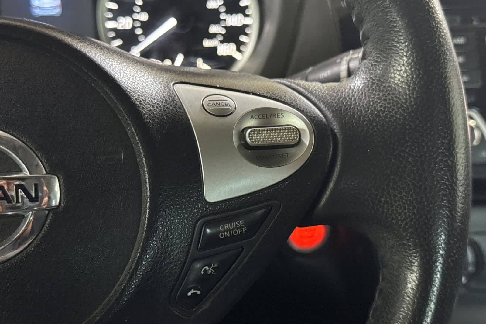 Thumbnail: 2016 Nissan Sentra - 24