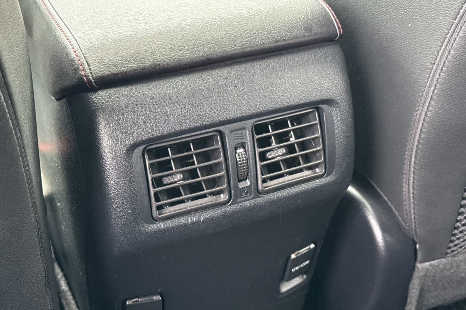 Thumbnail: 2019 Toyota 4Runner - 15