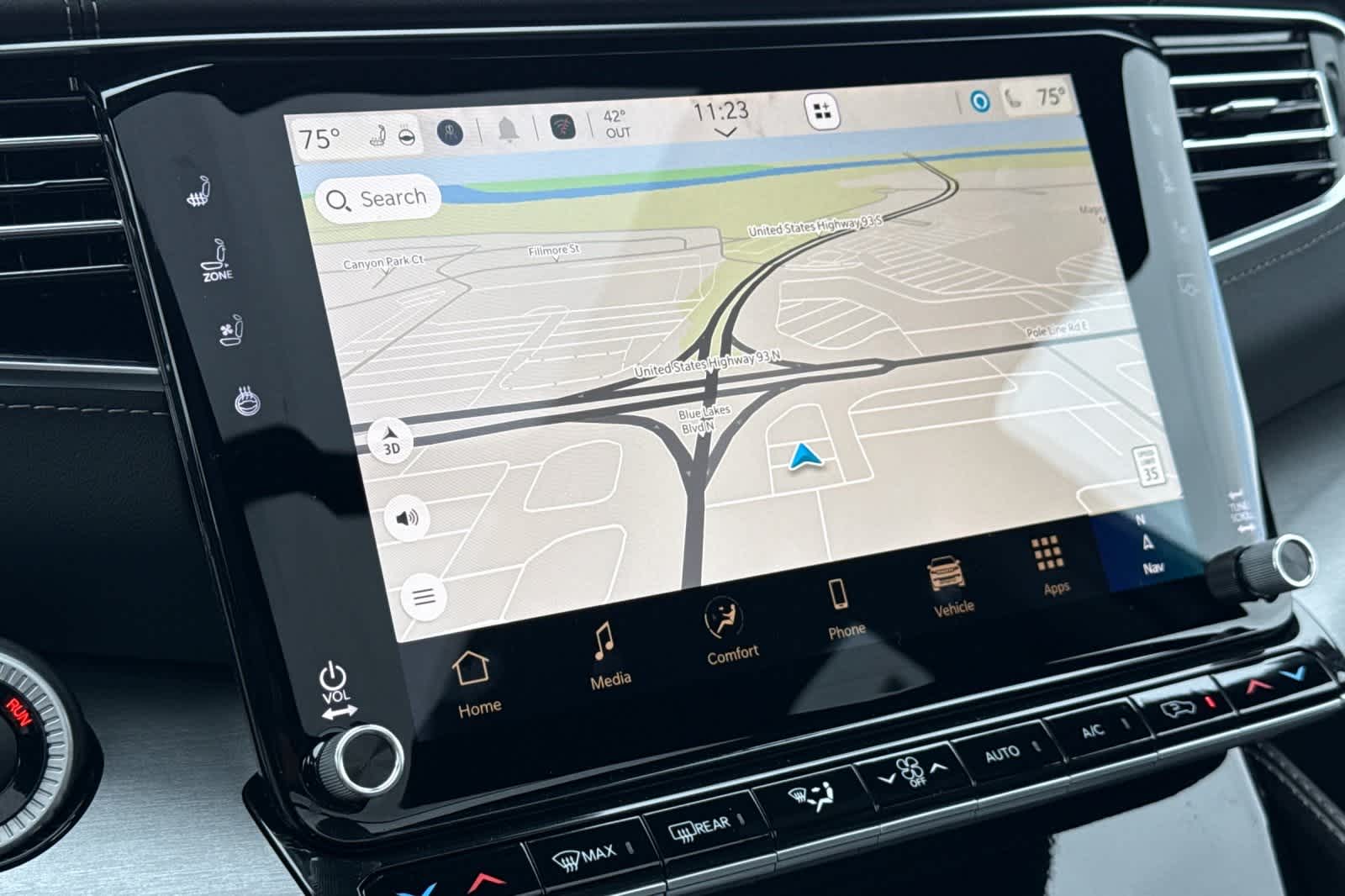 Thumbnail: 2026 Jeep Grand Wagoneer - 22