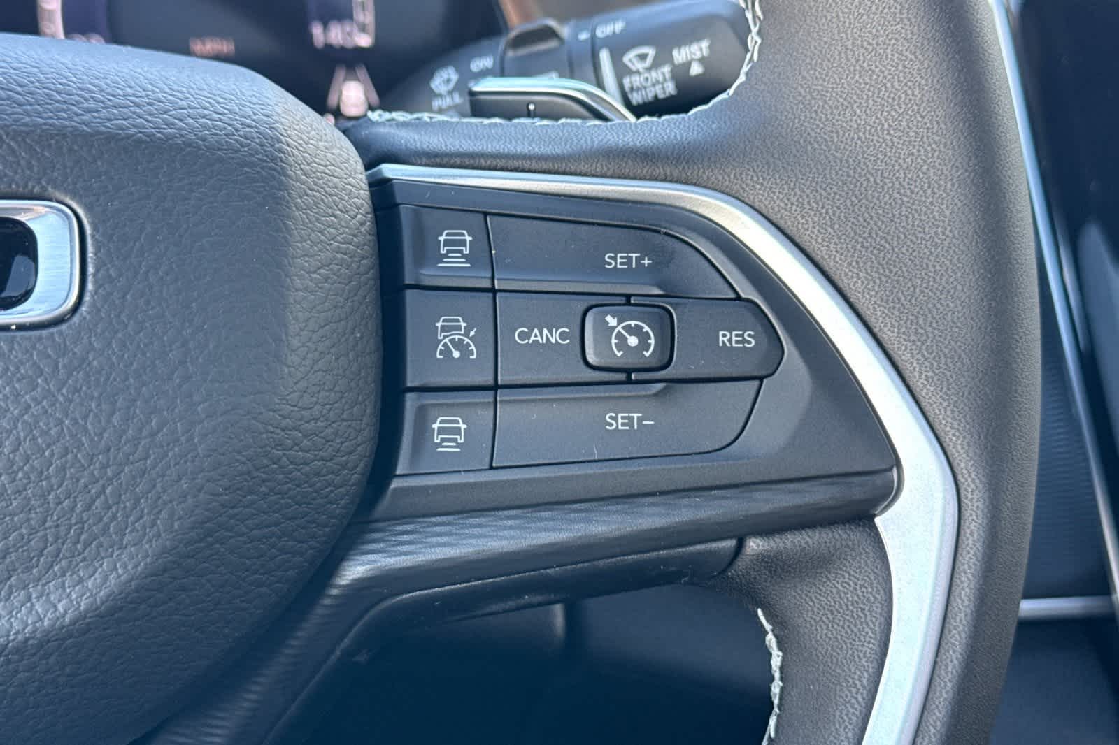 Thumbnail: 2025 Jeep Grand Cherokee - 27