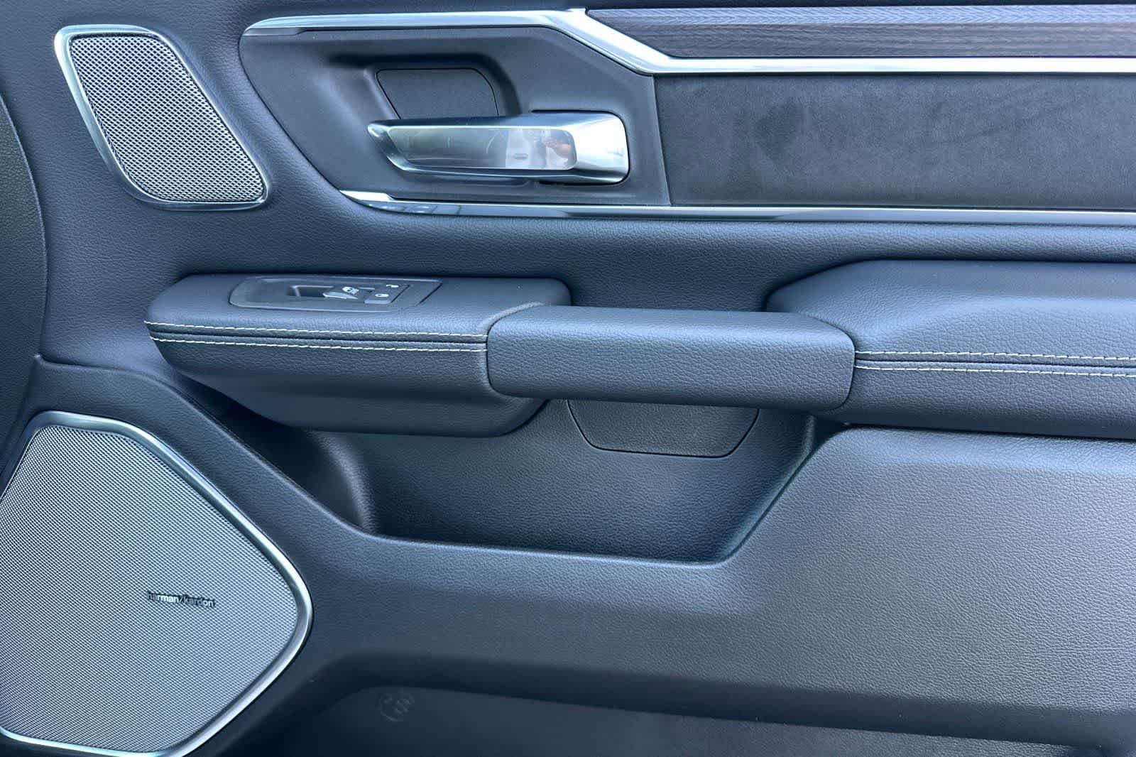 Thumbnail: 2026 RAM 1500 - 18