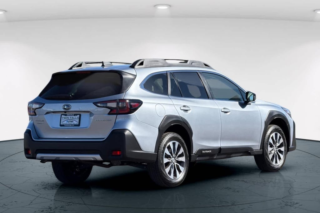 Used 2023 Subaru Outback Limited SUV