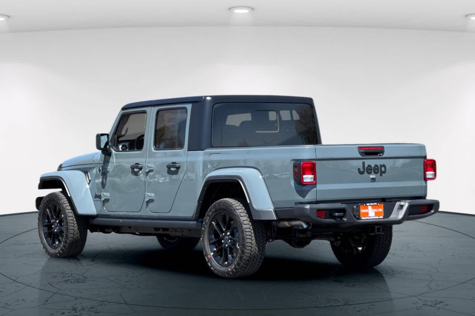 2025 Jeep Gladiator Nighthawk 8