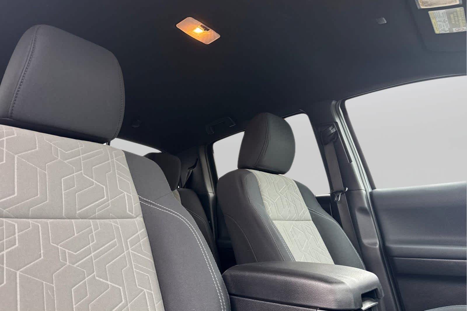 Thumbnail: 2020 Toyota Tacoma - 16