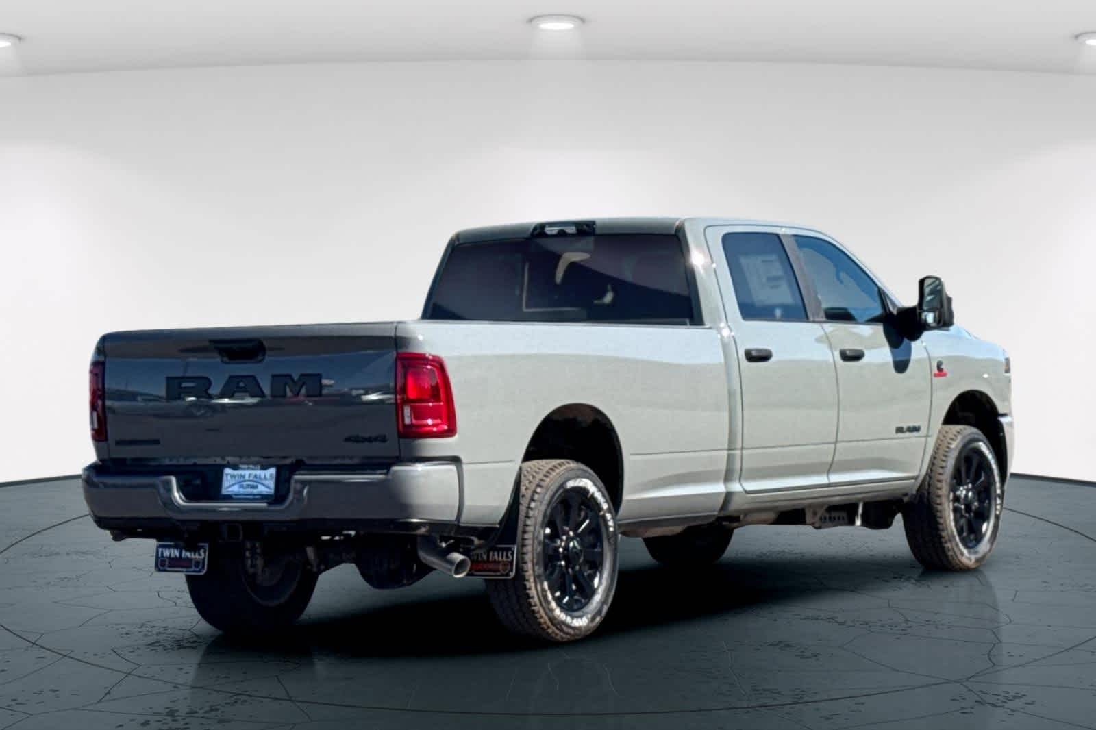 2026 Ram 3500 Big Horn photo 2