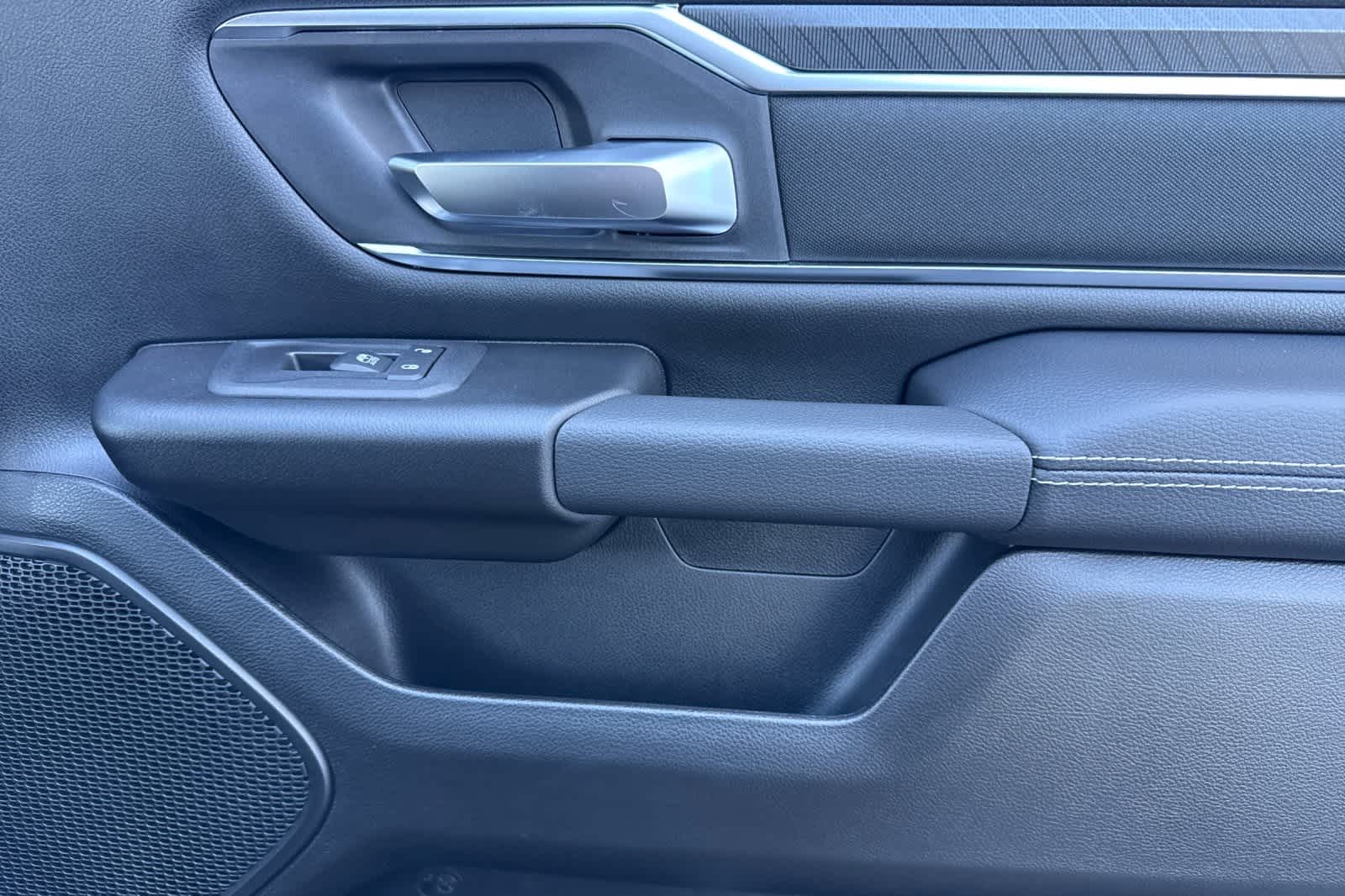 Thumbnail: 2026 RAM 1500 - 18