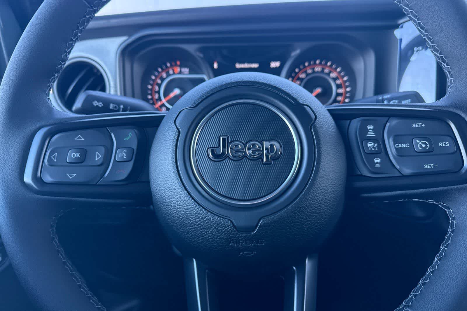 Thumbnail: 2026 Jeep Gladiator - 24