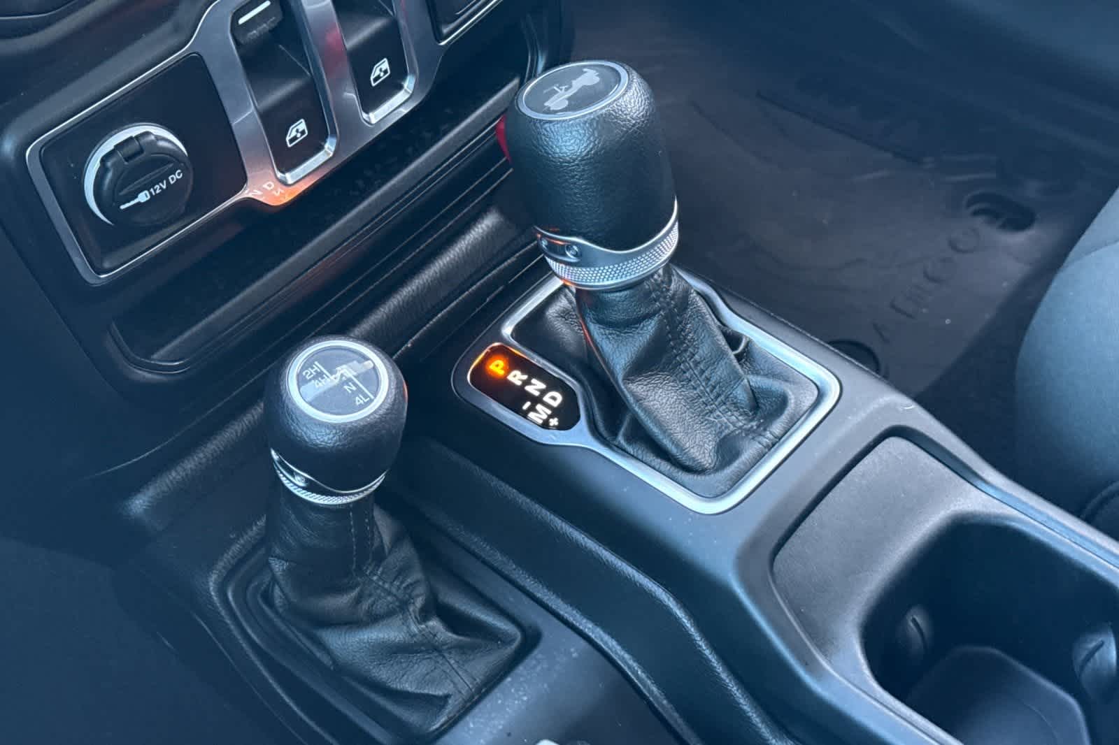 Thumbnail: 2023 Jeep Wrangler - 23