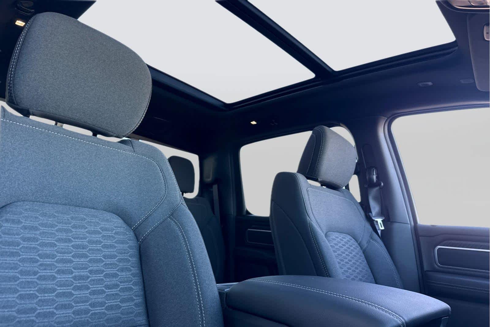 Thumbnail: 2026 RAM 1500 - 17