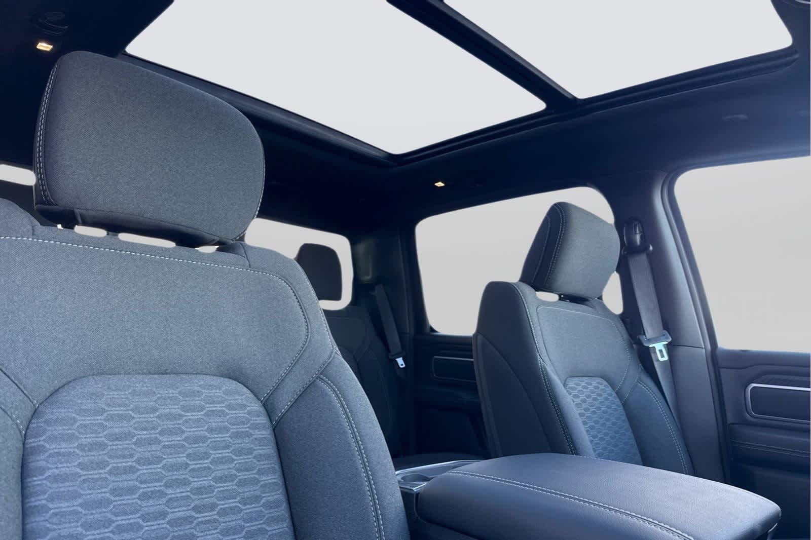 Thumbnail: 2026 RAM 1500 - 17