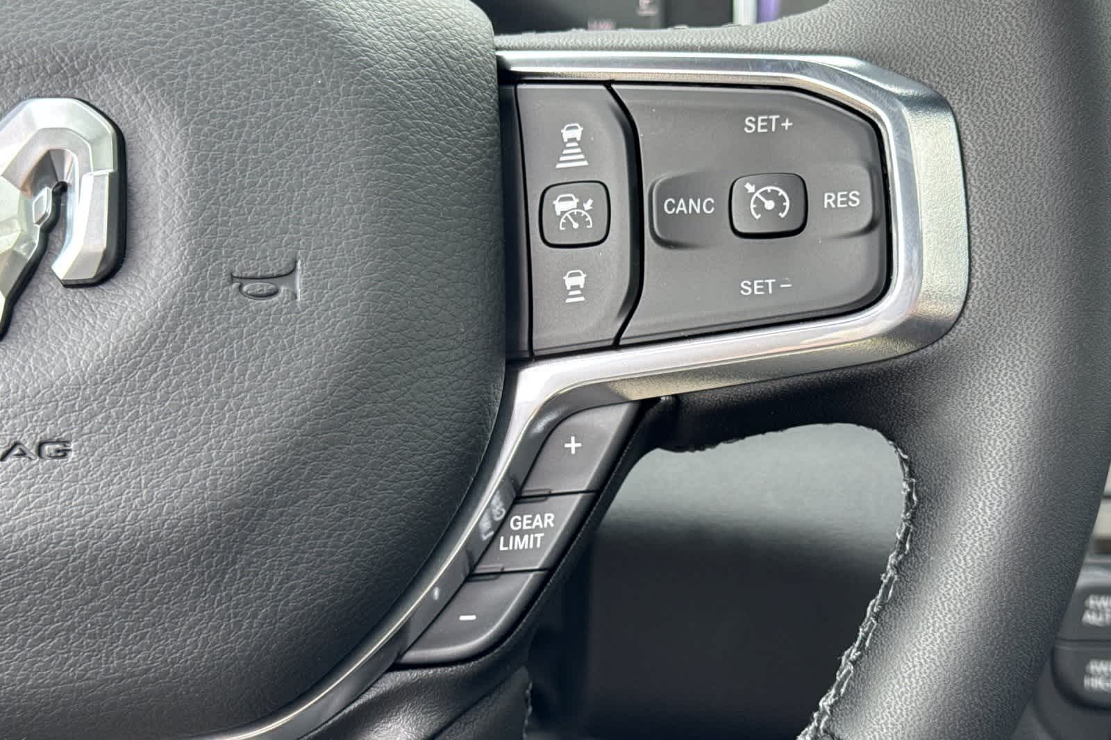 Thumbnail: 2025 RAM 1500 - 27