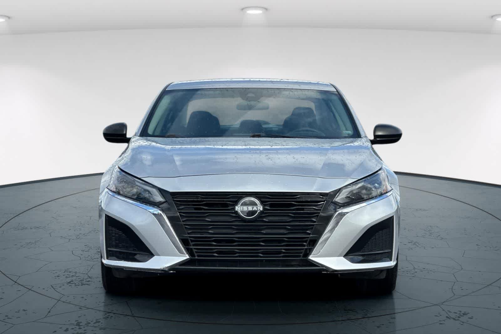 Thumbnail: 2024 Nissan Altima - 10