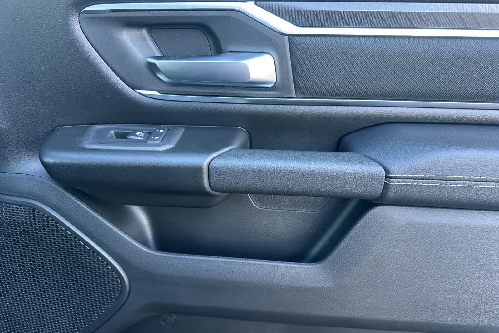 Thumbnail: 2026 RAM 1500 - 18