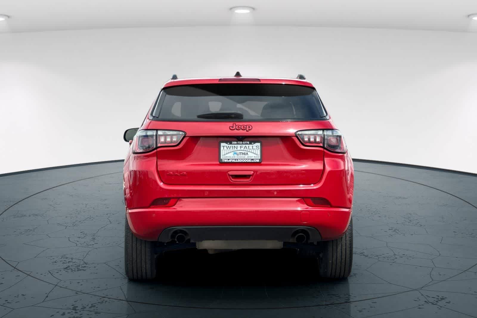 Thumbnail: 2023 Jeep Compass - 7