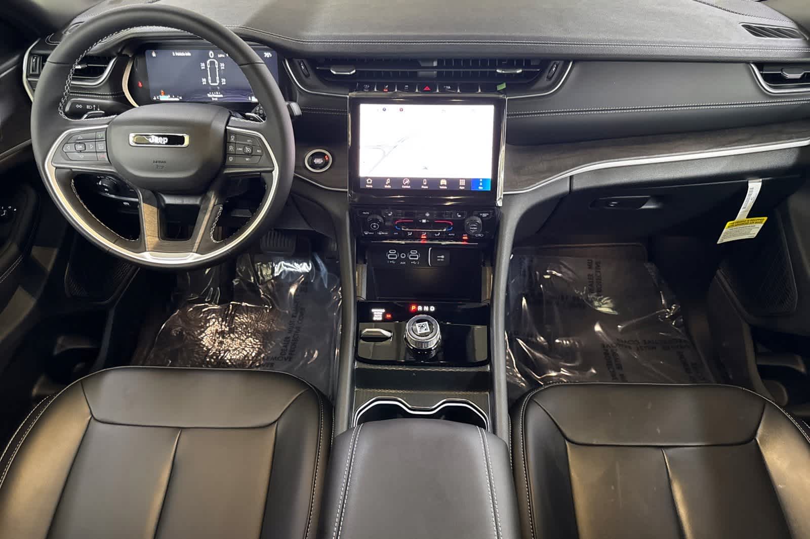 Thumbnail: 2025 Jeep Grand Cherokee - 3