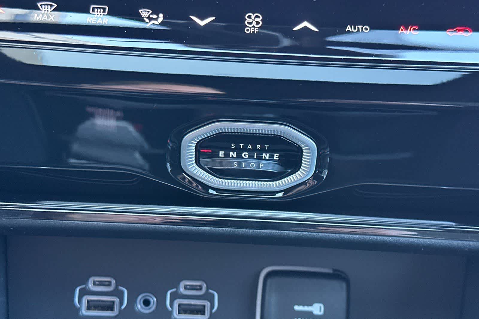Thumbnail: 2026 Jeep Grand Cherokee - 26