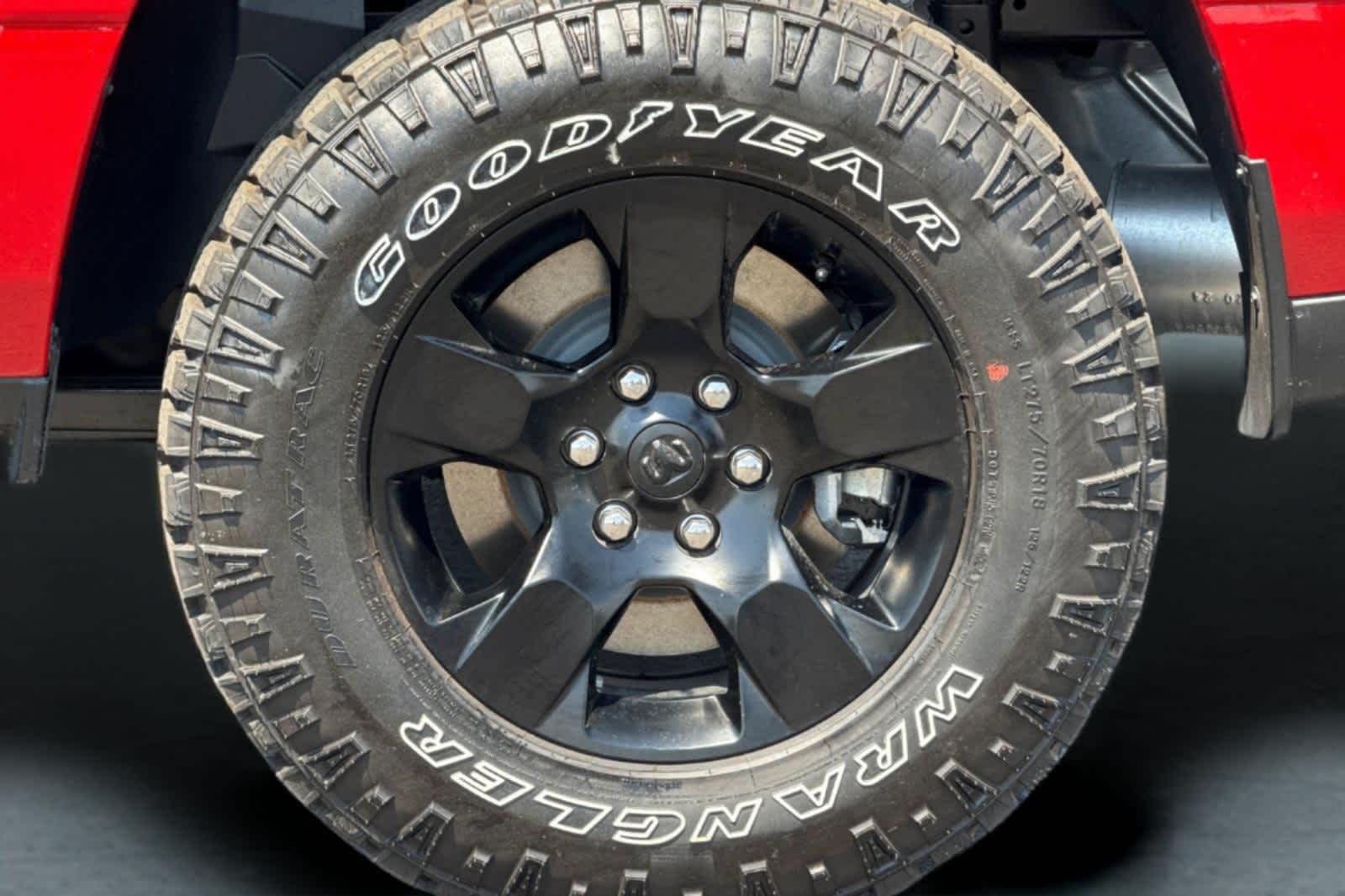 Thumbnail: 2025 RAM 1500 - 29