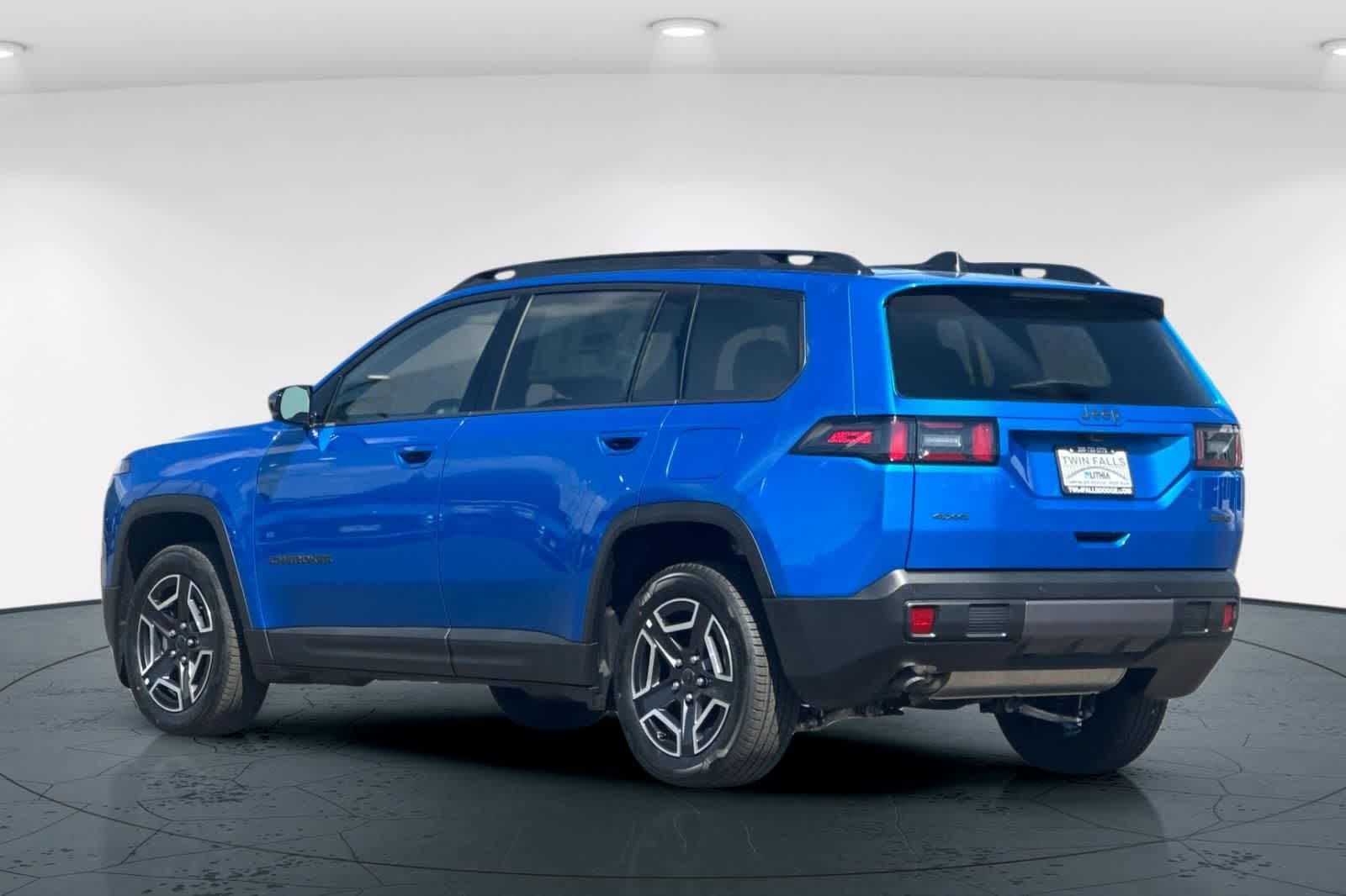 Thumbnail: 2026 Jeep Cherokee - 8