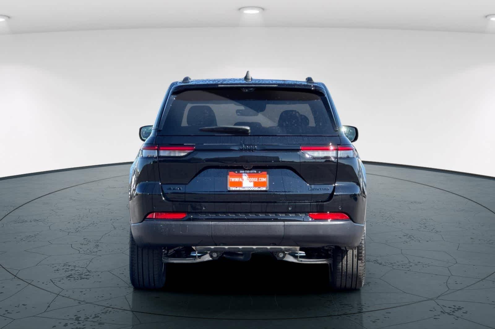 Thumbnail: 2025 Jeep Grand Cherokee - 7