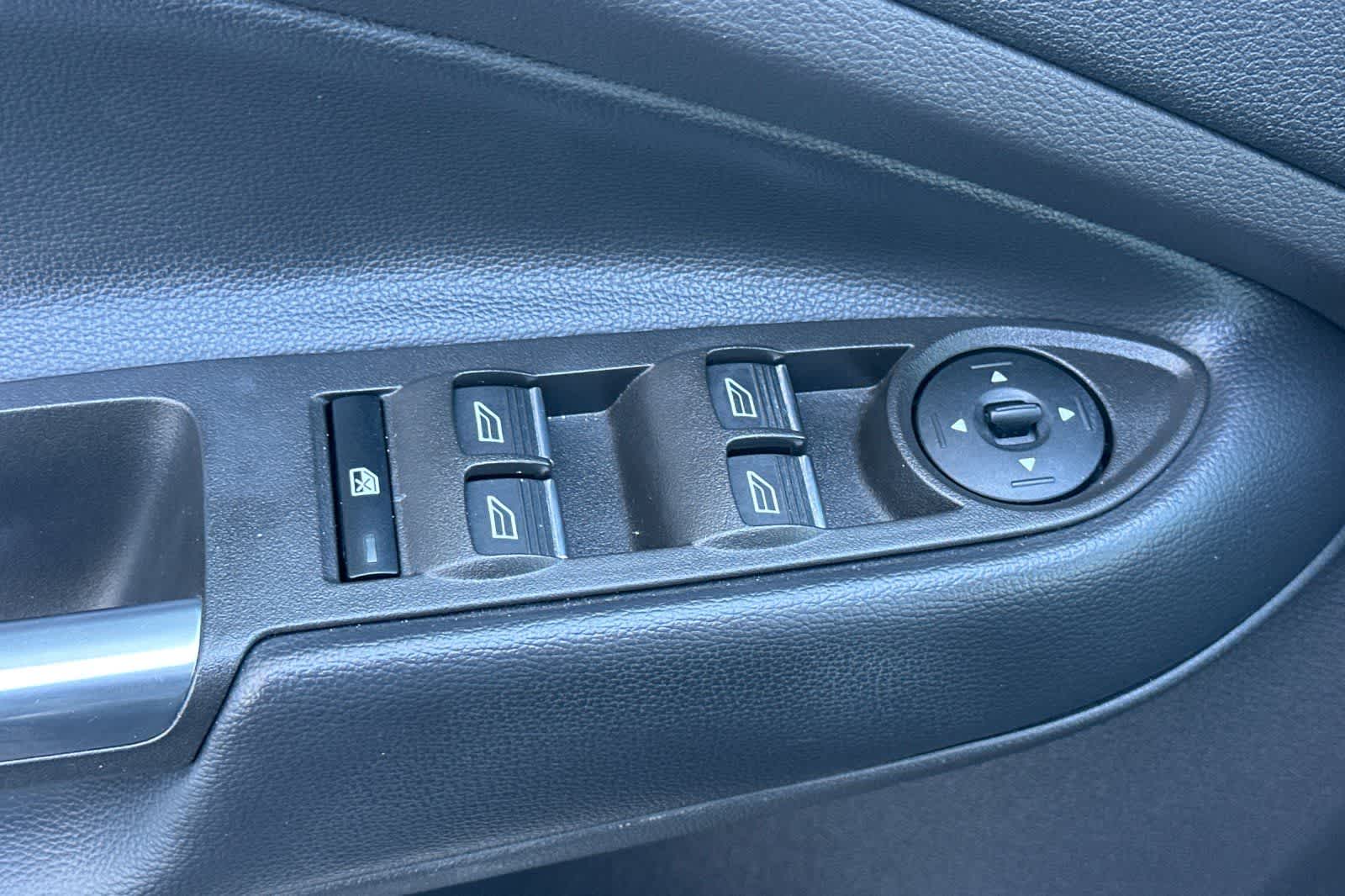 Thumbnail: 2019 Ford Escape - 13