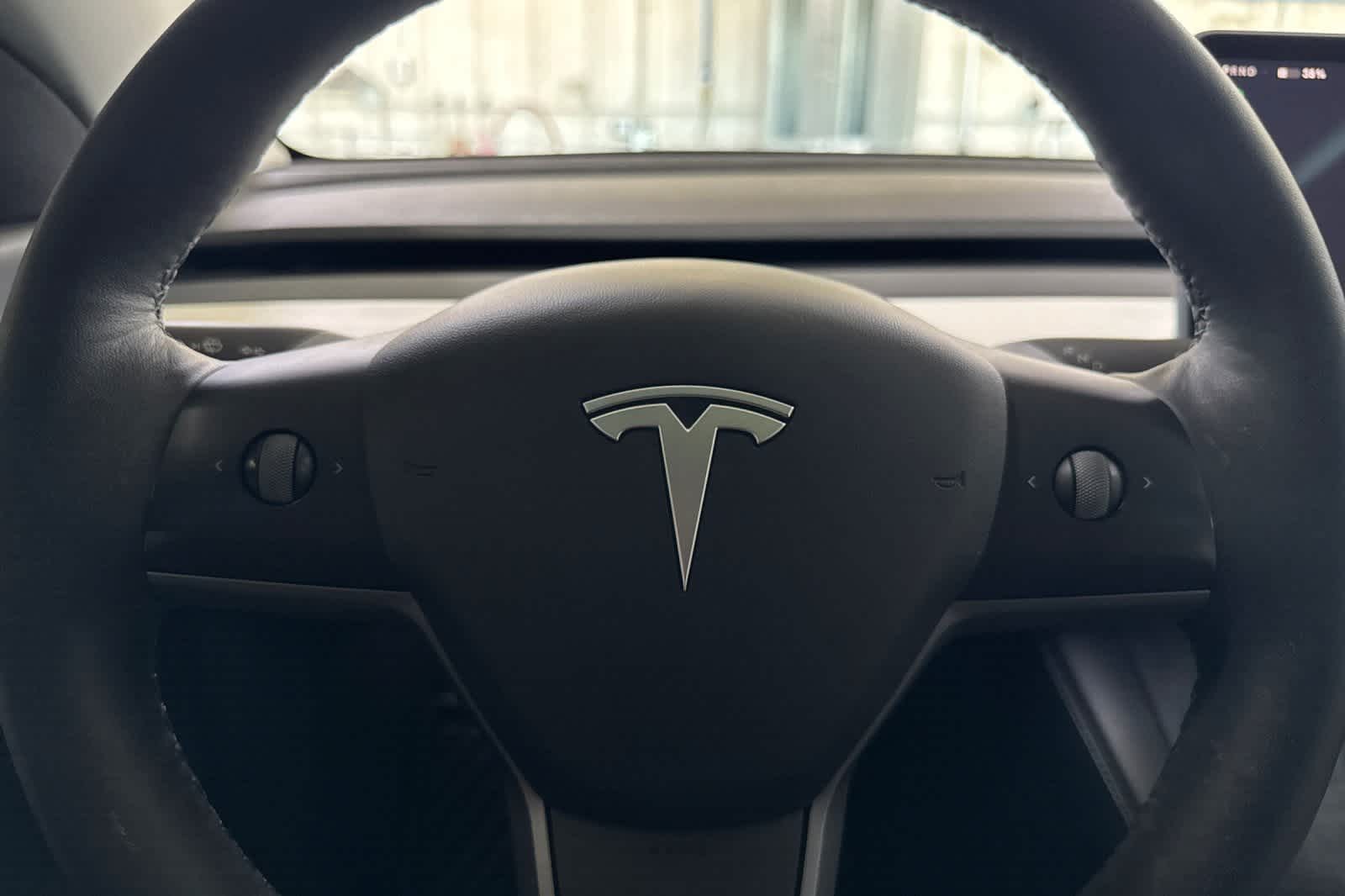 Thumbnail: 2022 Tesla Model Y - 25
