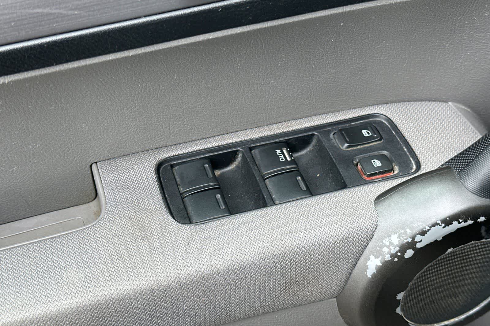 Thumbnail: 2011 Honda CR-V - 13