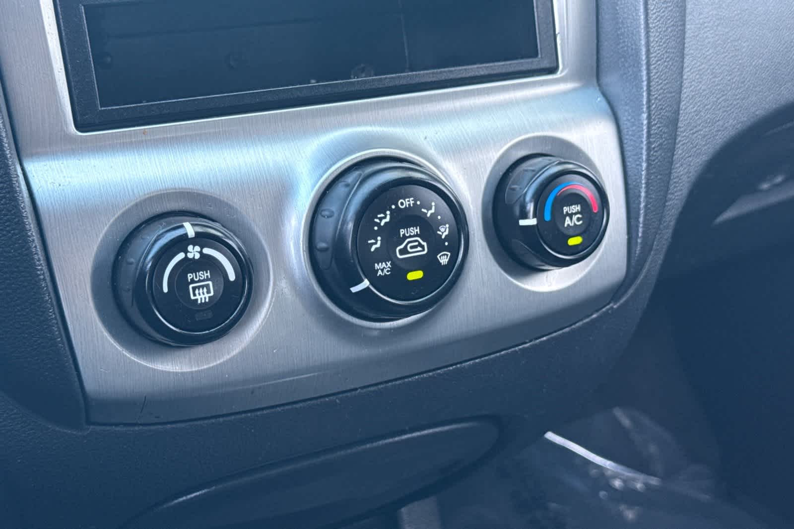 Thumbnail: 2007 Kia Sportage - 20