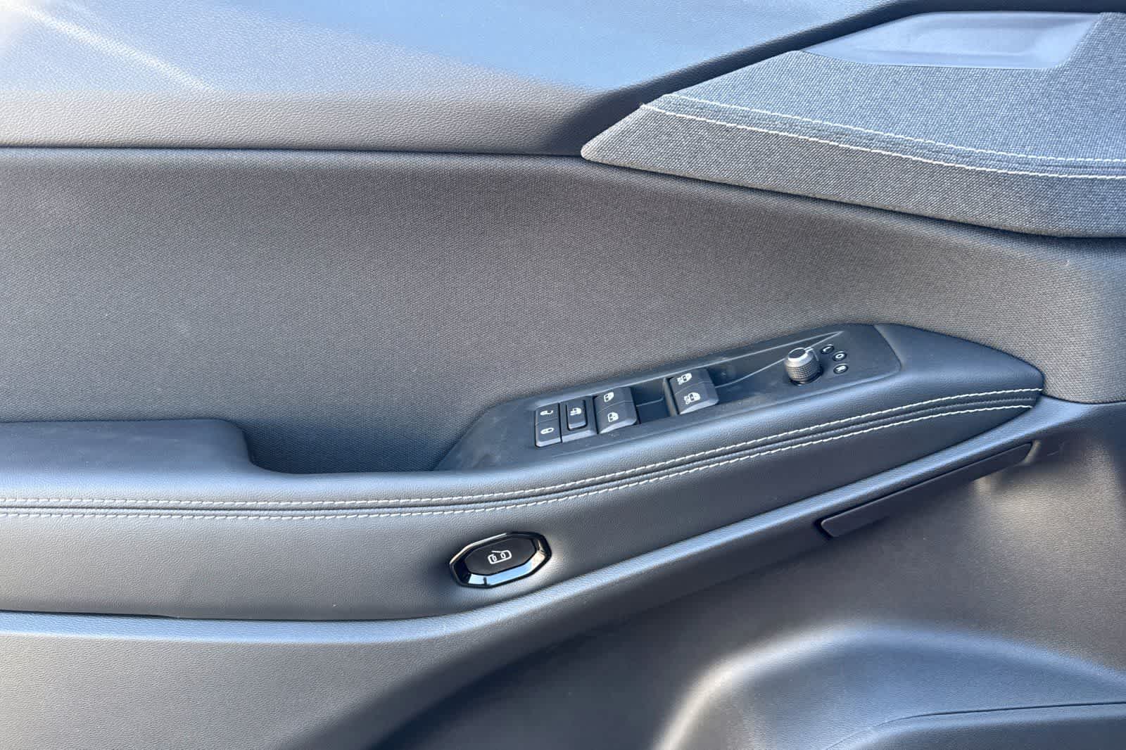 Thumbnail: 2026 Jeep Cherokee - 12