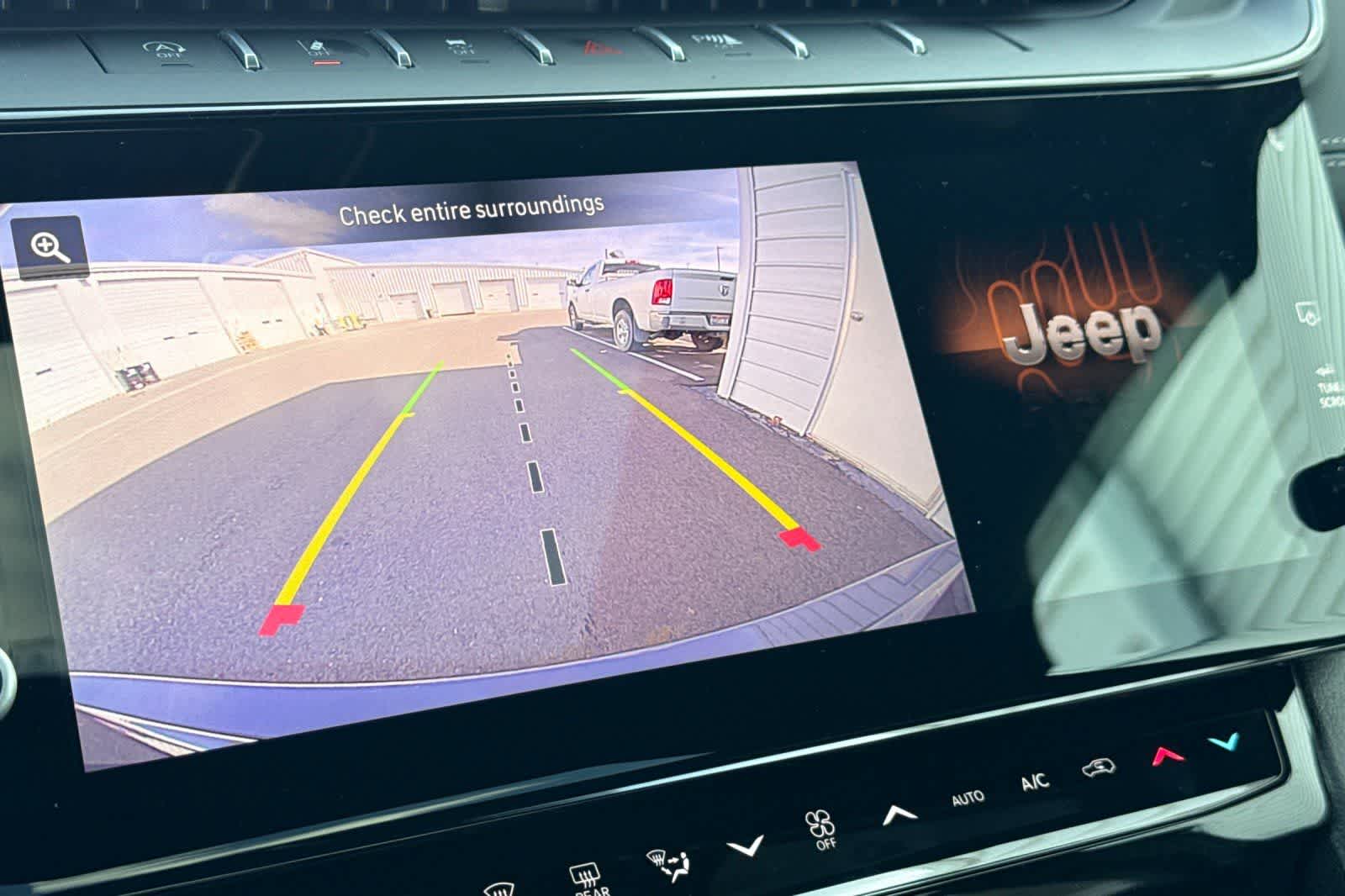 Thumbnail: 2026 Jeep Grand Cherokee - 22