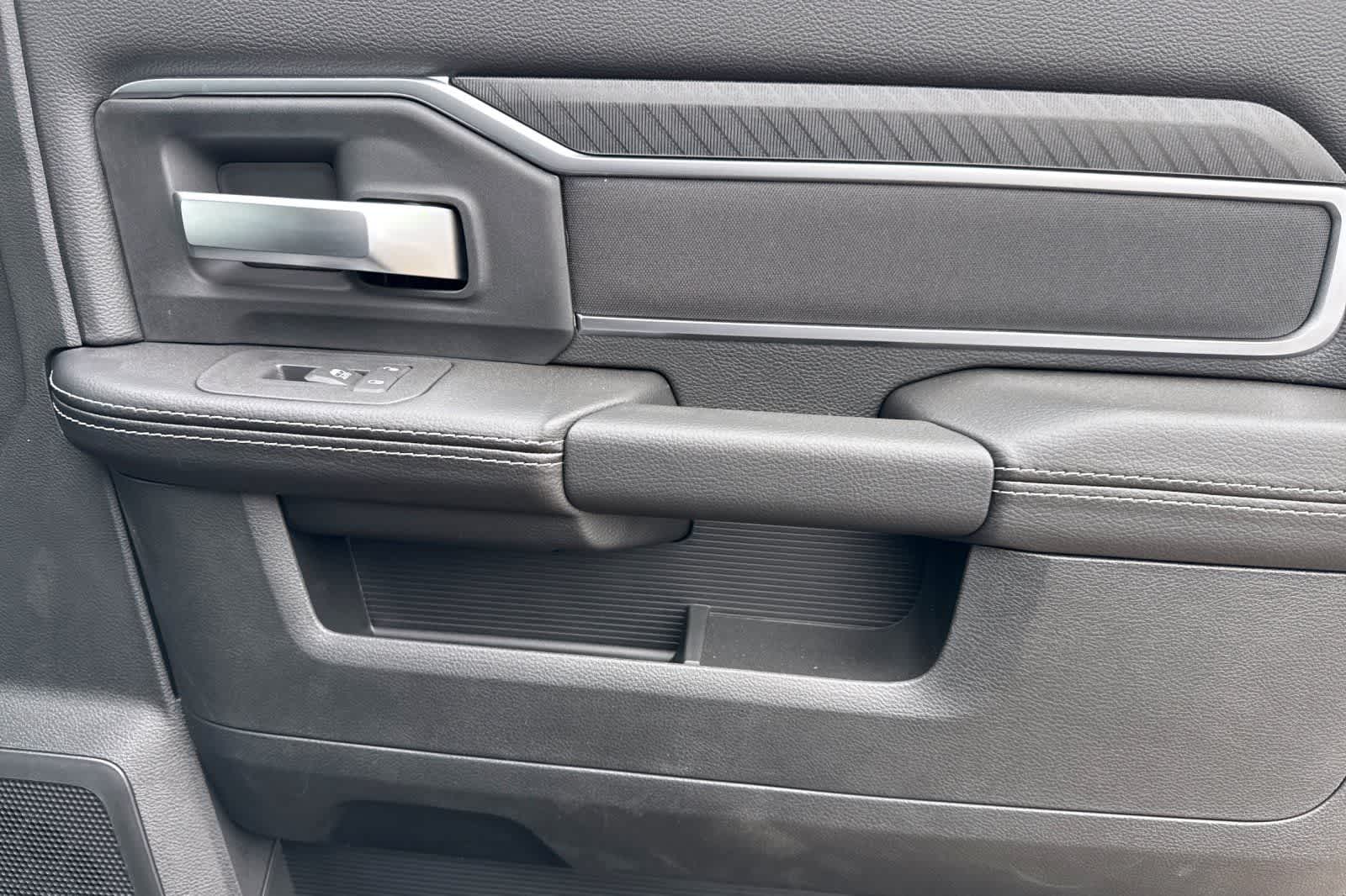 2026 RAM 2500 Big Horn - Photo 18