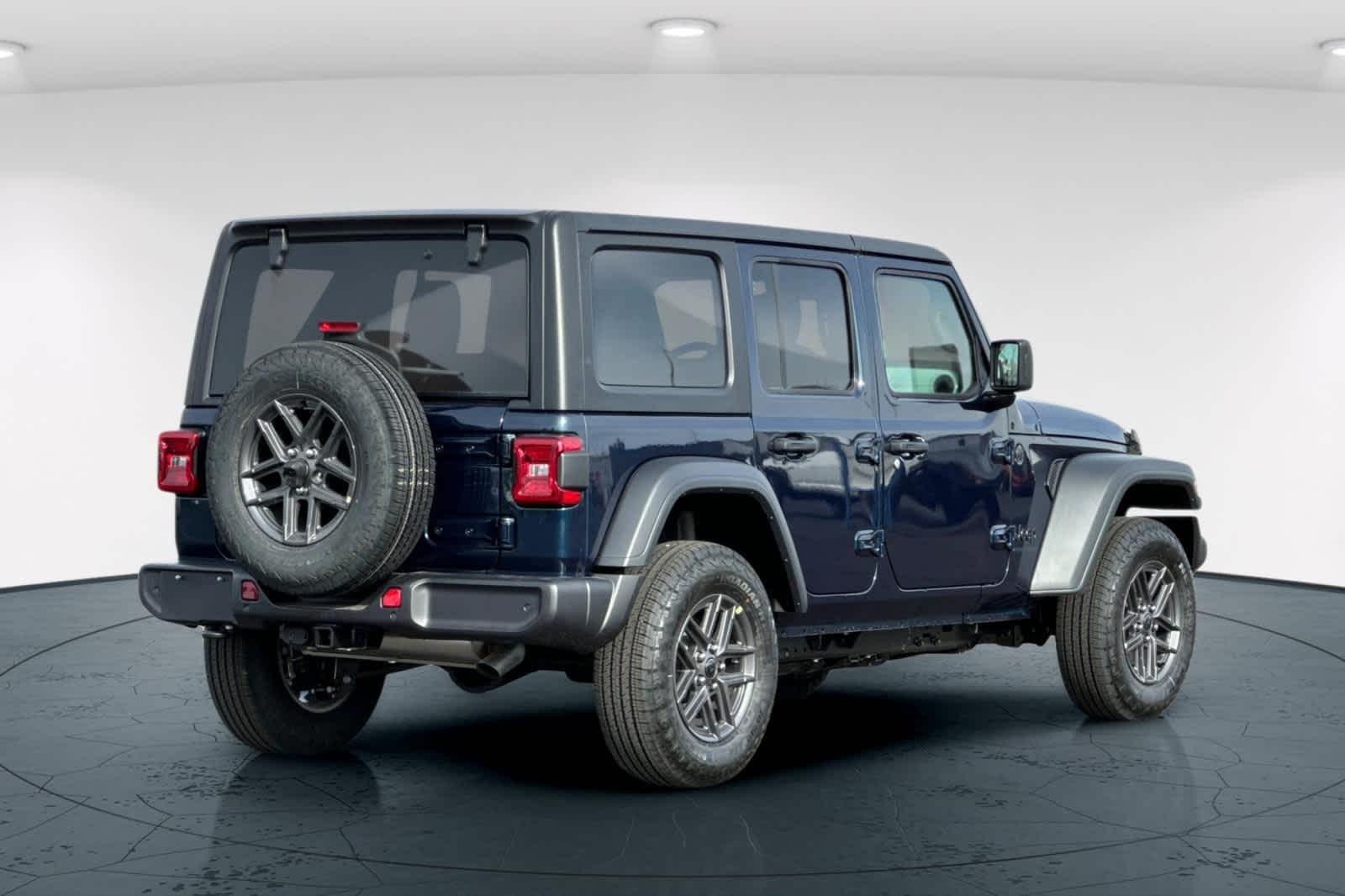 Thumbnail: 2025 Jeep Wrangler - 2