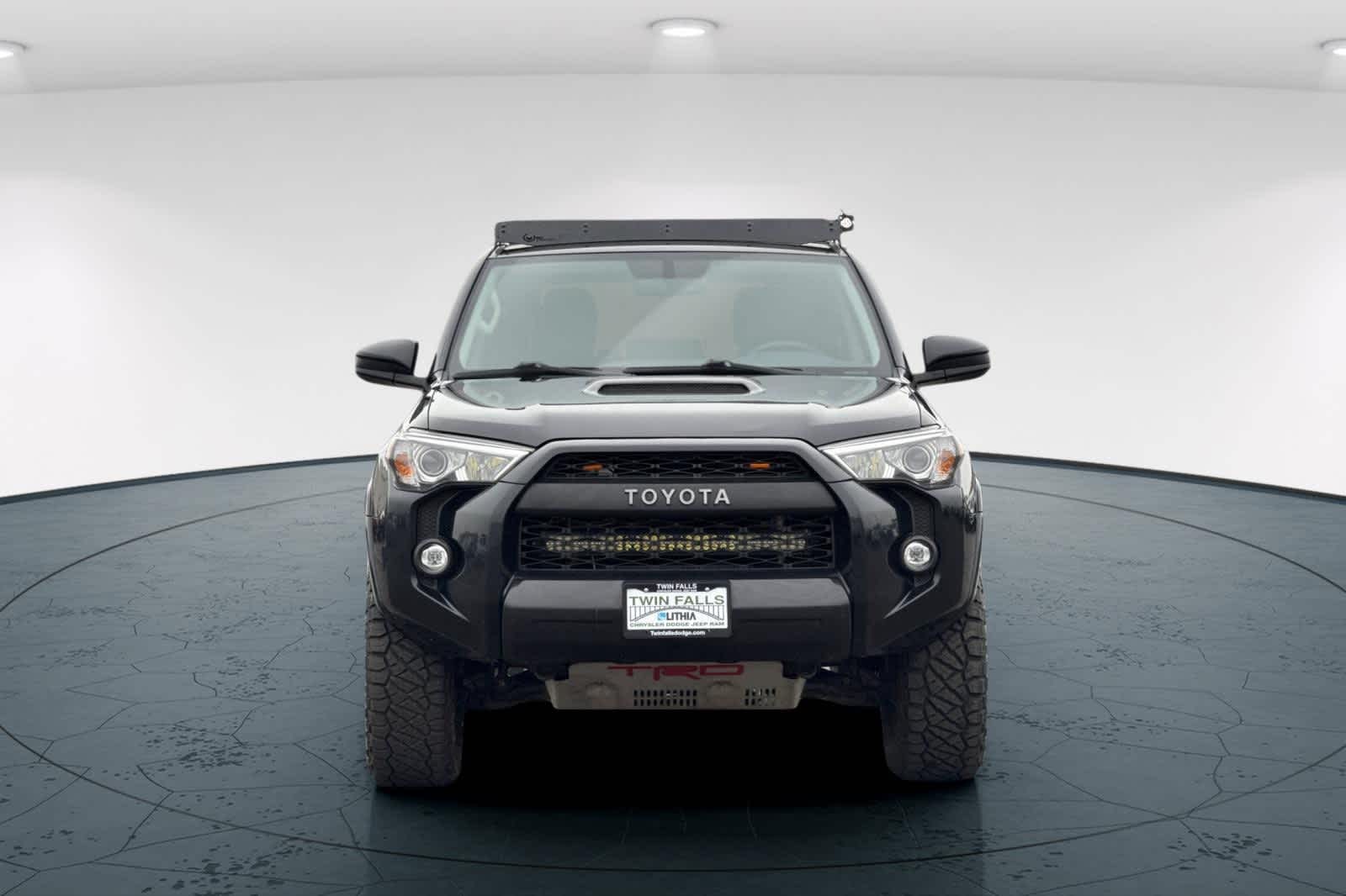 Thumbnail: 2019 Toyota 4Runner - 10
