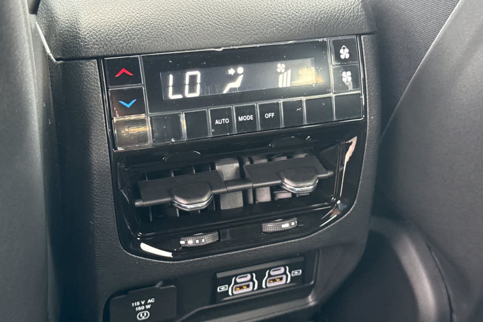 Thumbnail: 2025 Jeep Grand Cherokee - 15