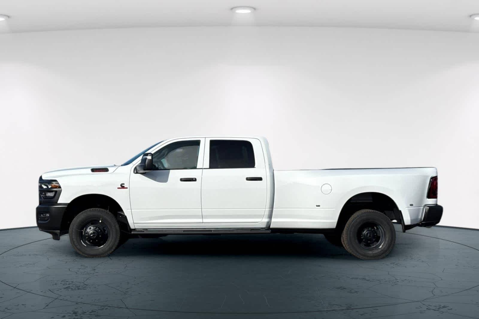 Thumbnail: 2026 RAM 3500 - 9