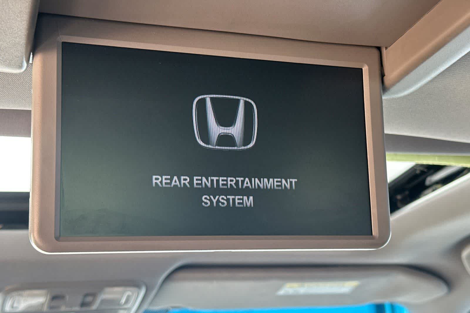 Thumbnail: 2015 Honda Pilot - 15